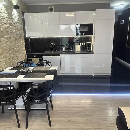 Apartment Seaside Polanki - Summer Outdoor Swimming Pool, Saunas, Two Playgrounds For Children, Gym, Individual Garage Included In The Price, Street Klonowa 17d Kolberg